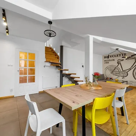 Historic Old Town Apt, Steps To Castle Sq * Warszawa