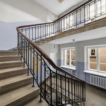 Historic Old Town Apt, Steps To Castle Sq Lejlighed *