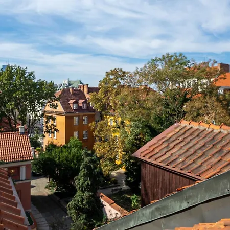 Apartment Historic Old Town Apt, Steps To Castle Sq